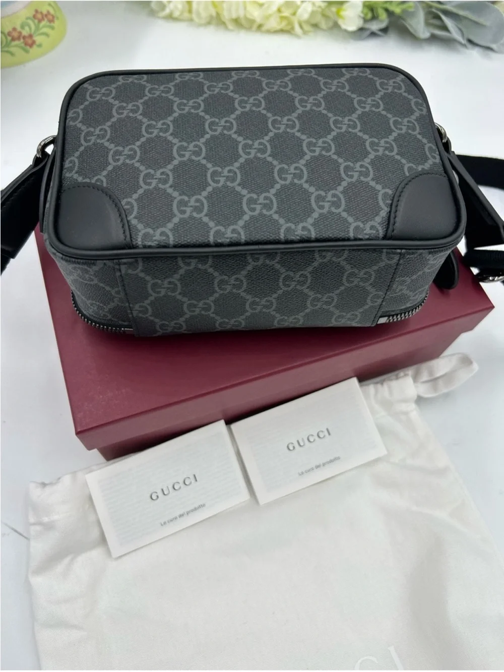 Unisex Gucci Black/Grey GG Monogram Crossbody Camera Bag. NWT